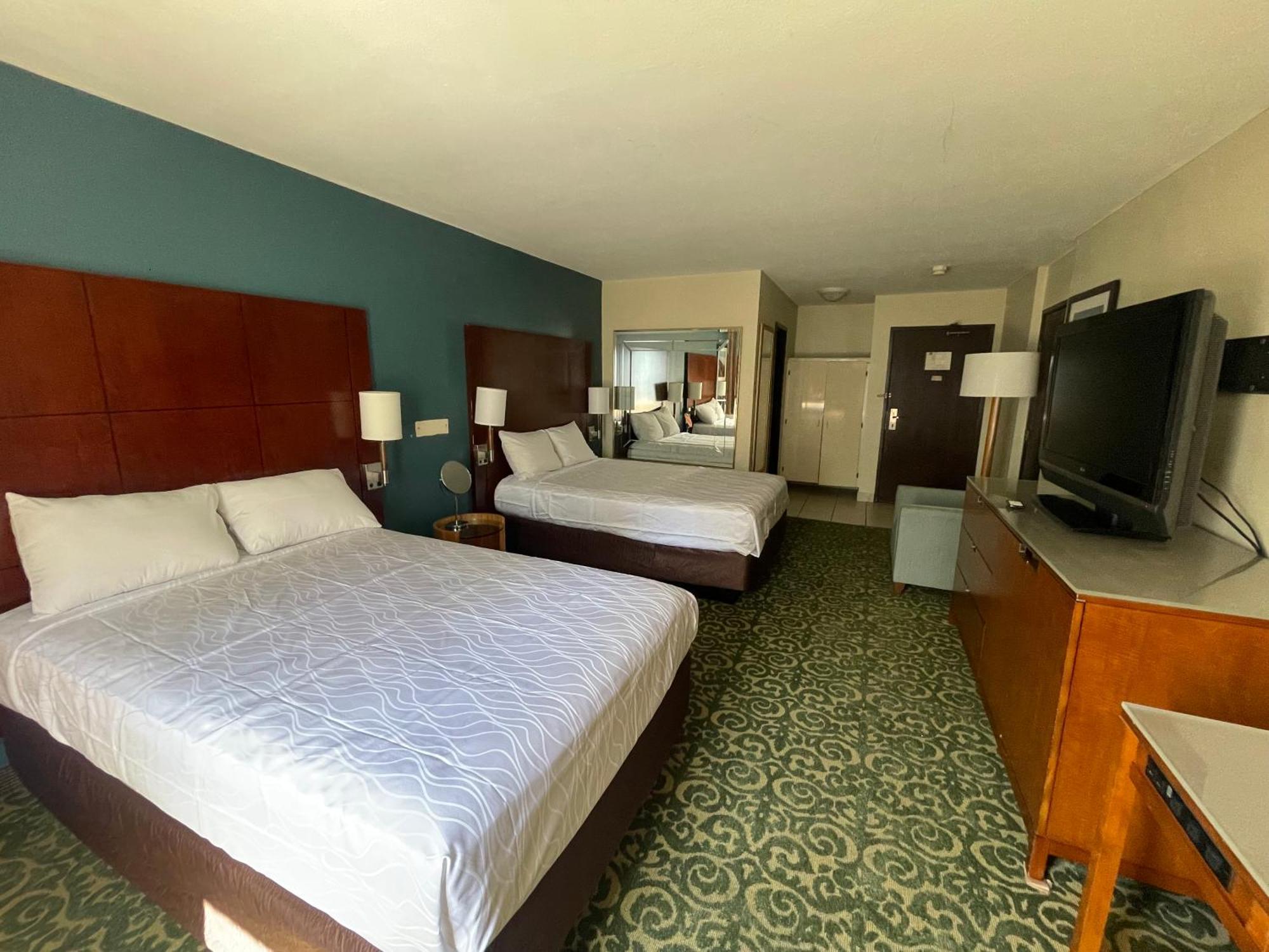 Portside Inn & Suites Лос-Анджелес Экстерьер фото